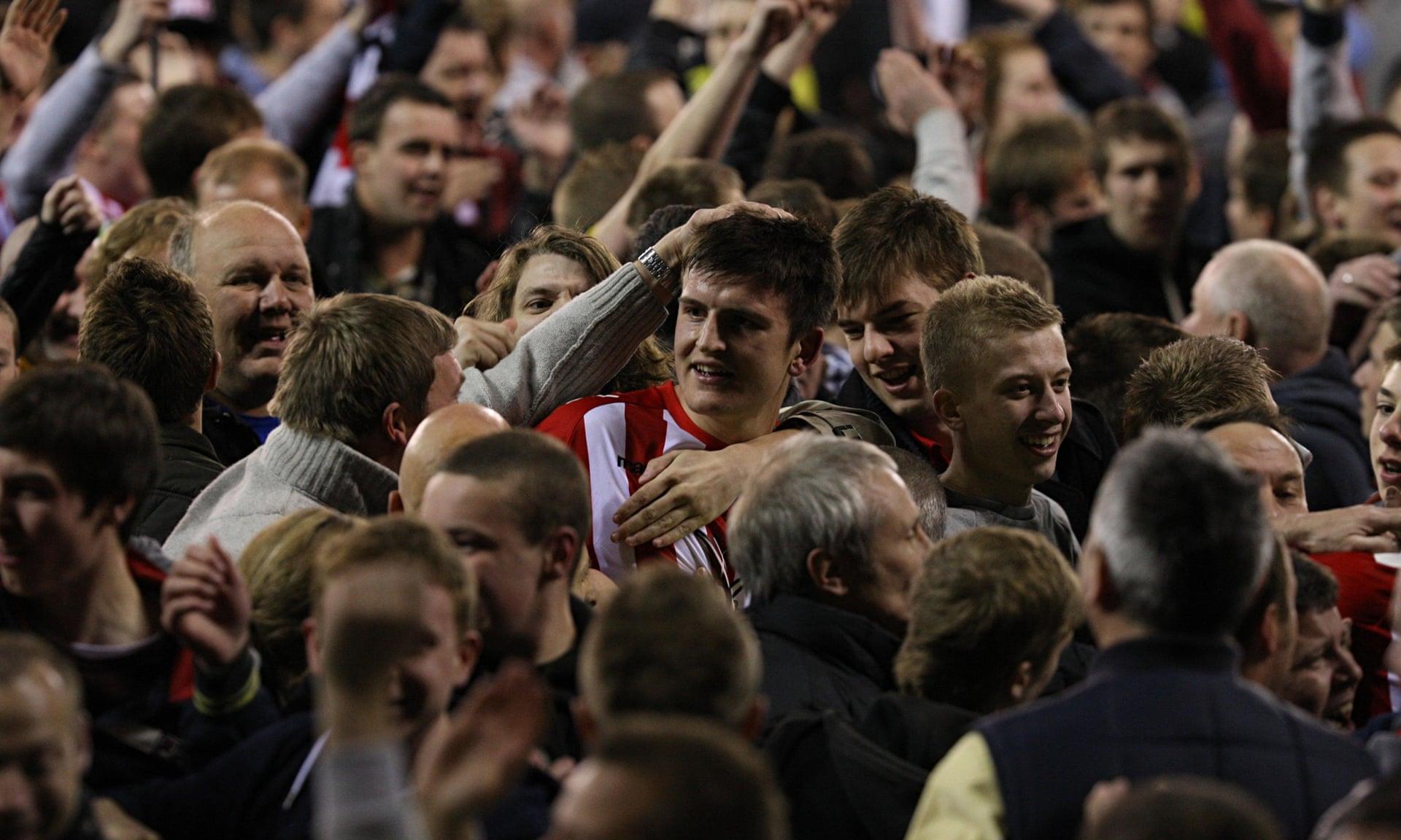 将缺席长达 将缺席长达